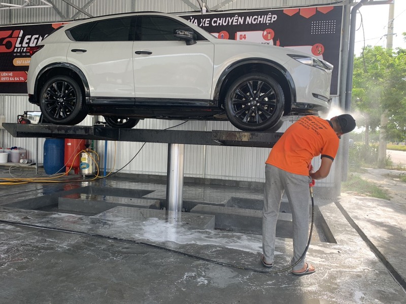 chú ý khi chăm sóc xe ô tôi mùa mưa bão