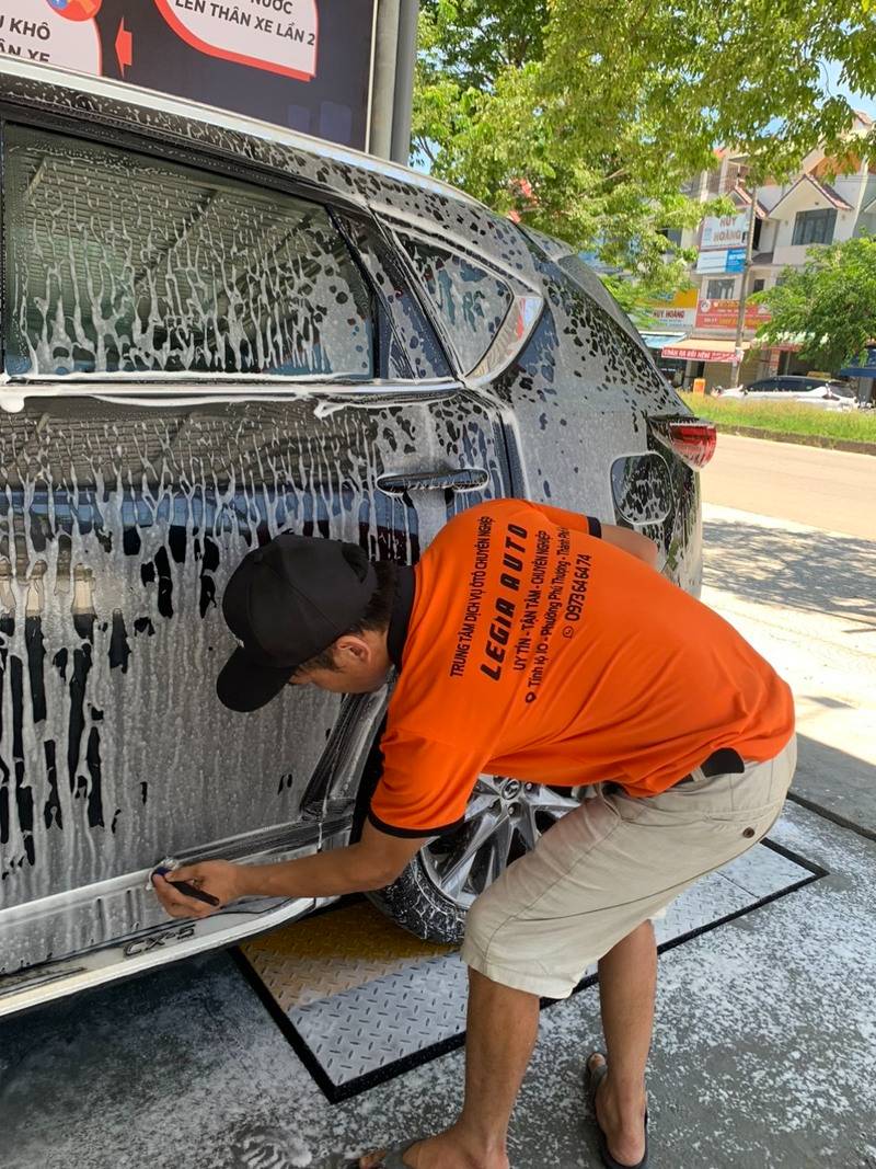 dịch vụ rửa xe tại lê gia auto