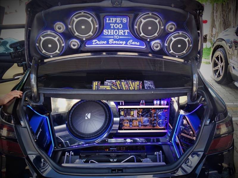 thành phần của dàn âm thanh xe hơi