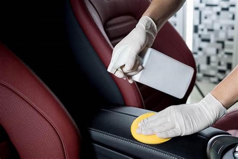 Lau Dọn Nội Thất Xe Hơi Chuyên Nghiệp
