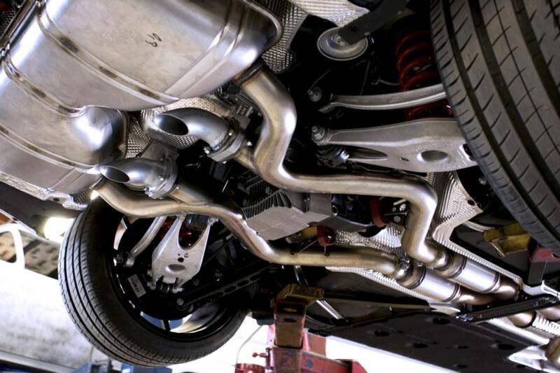 nguyên nhân khiến ống xả xe hơi giọt nước