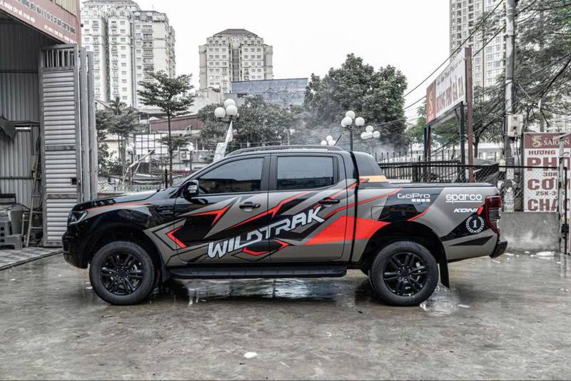 các loại tem trùm ô tô