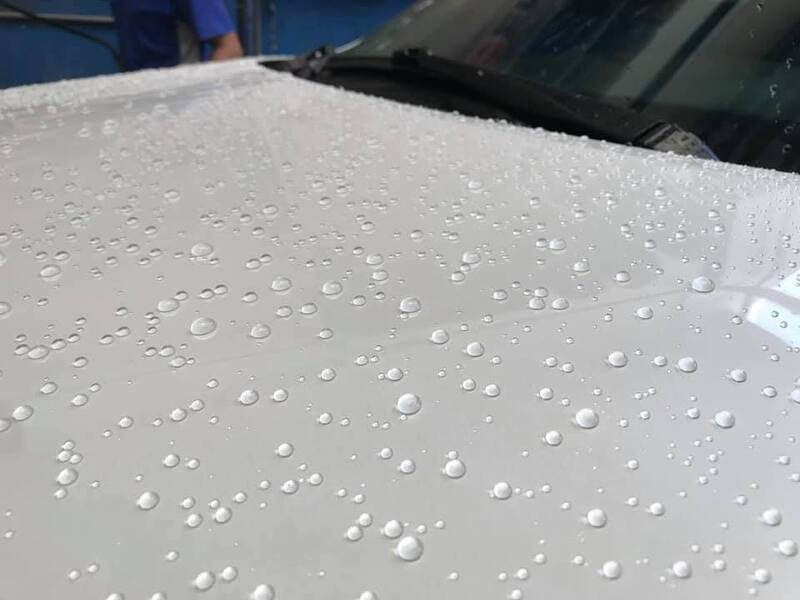 định nghĩa phủ ceramic chống thấm nước cho ô tô