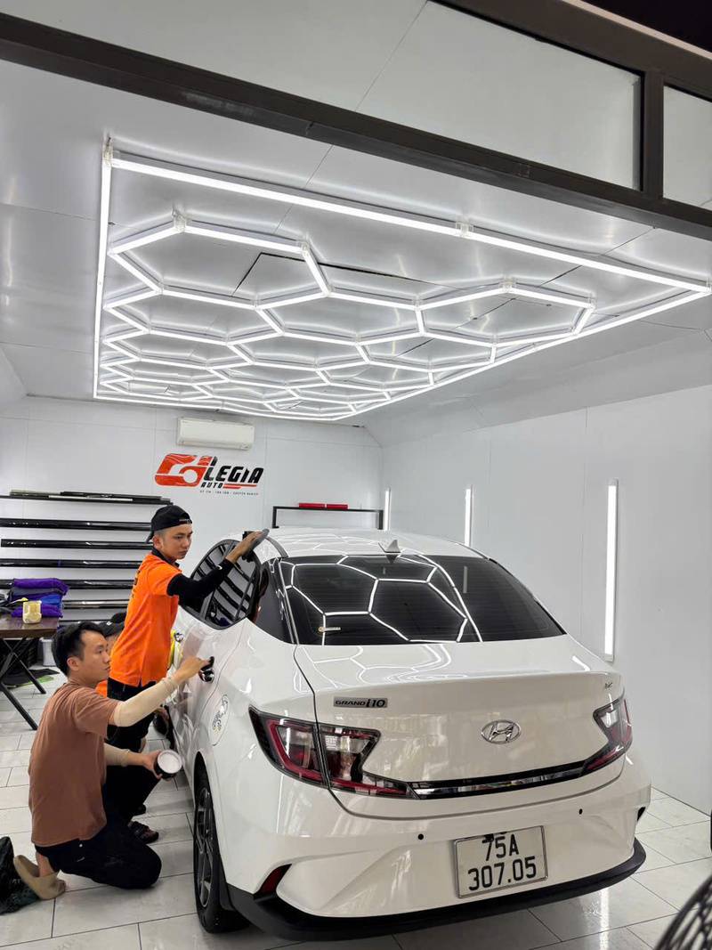 Sơn xe ô tô tại tung tâm chăm sóc xe uy tín, chuyên nghiêp