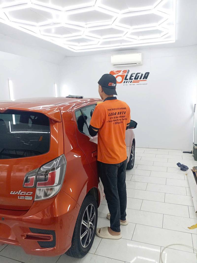 Dịch vụ sơn dặm nhanh cho ô tô tại Lê Gia Auto