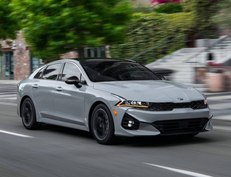 có nên sơn xe theo màu phong thủy