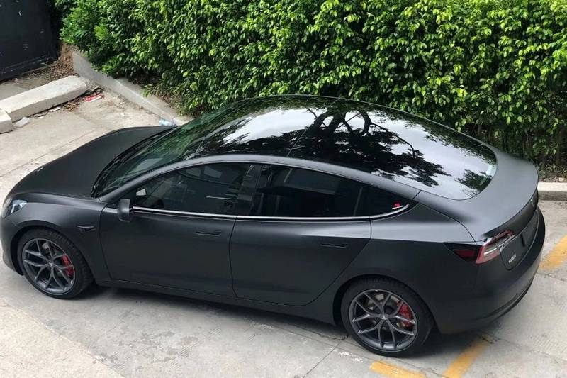 Xu hướng sơn xe màu đen bóng gương hiện nay