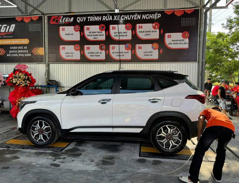 Dịch vụ làm mới xe uy tín, chất lượng tại Lê Gia Auto