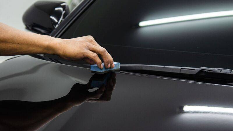 Cách vệ sinh xe ô tô mới sơn đúng cách, hiệu quả