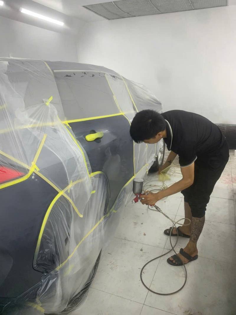 Những ký do khiến xe ô tô nhanh xuống màu